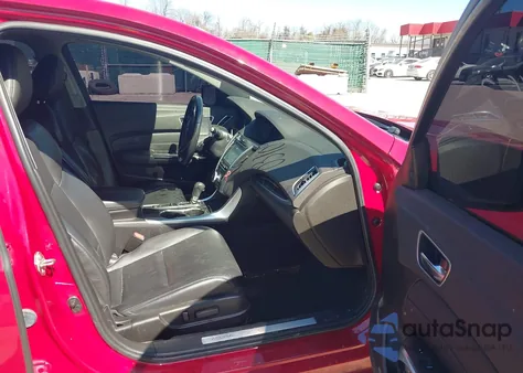 2019 Acura Tlx Tech Pkg z USA, uszkodzony, nr VIN 19UUB1F55KA009120